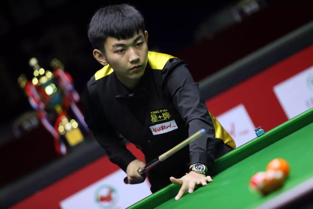 步关注家庭 步关注家庭