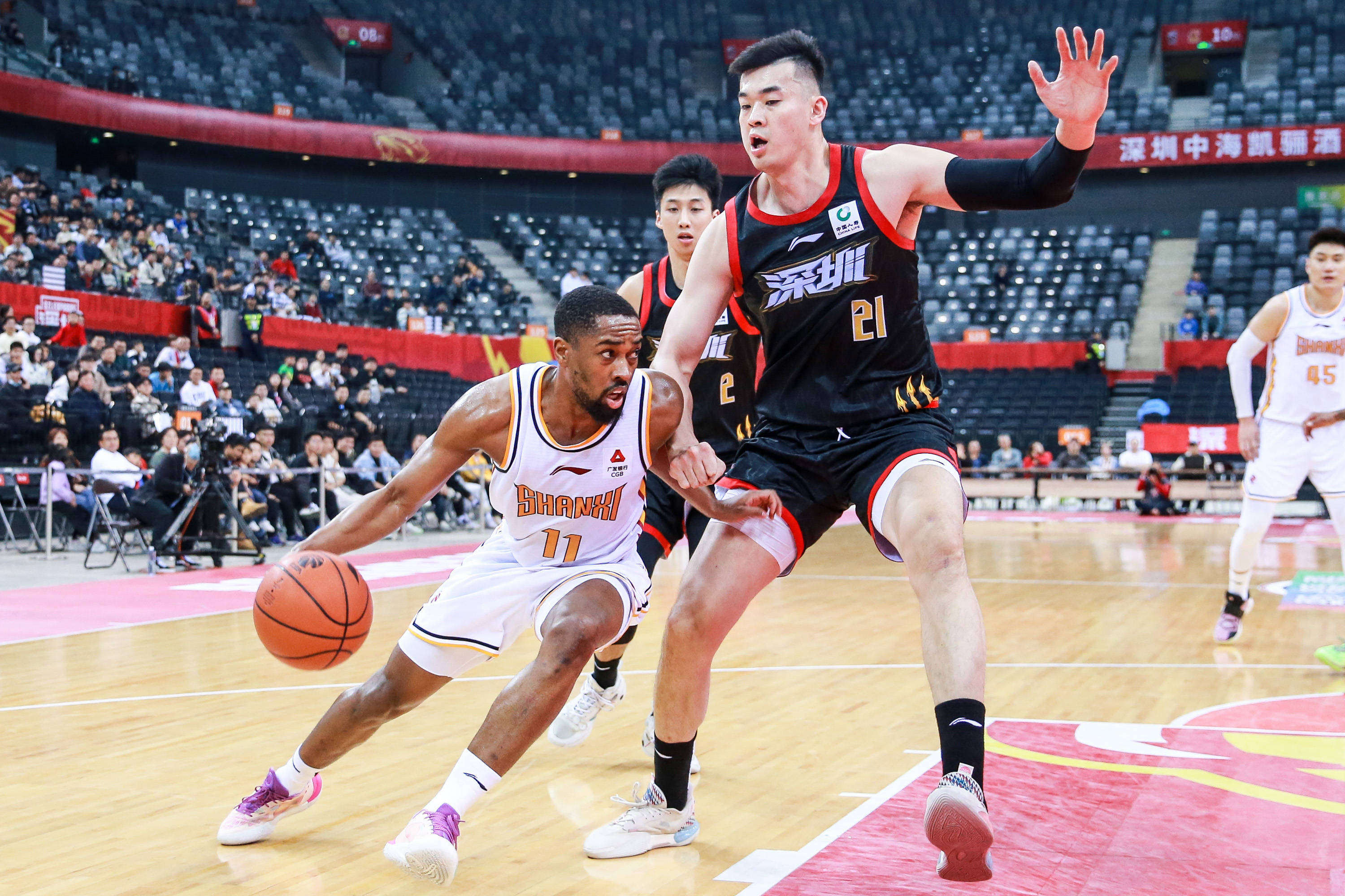 依然焕发着 依然焕发着