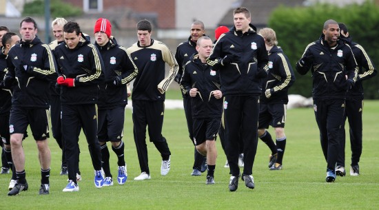 背身拿球稳 背身拿球稳